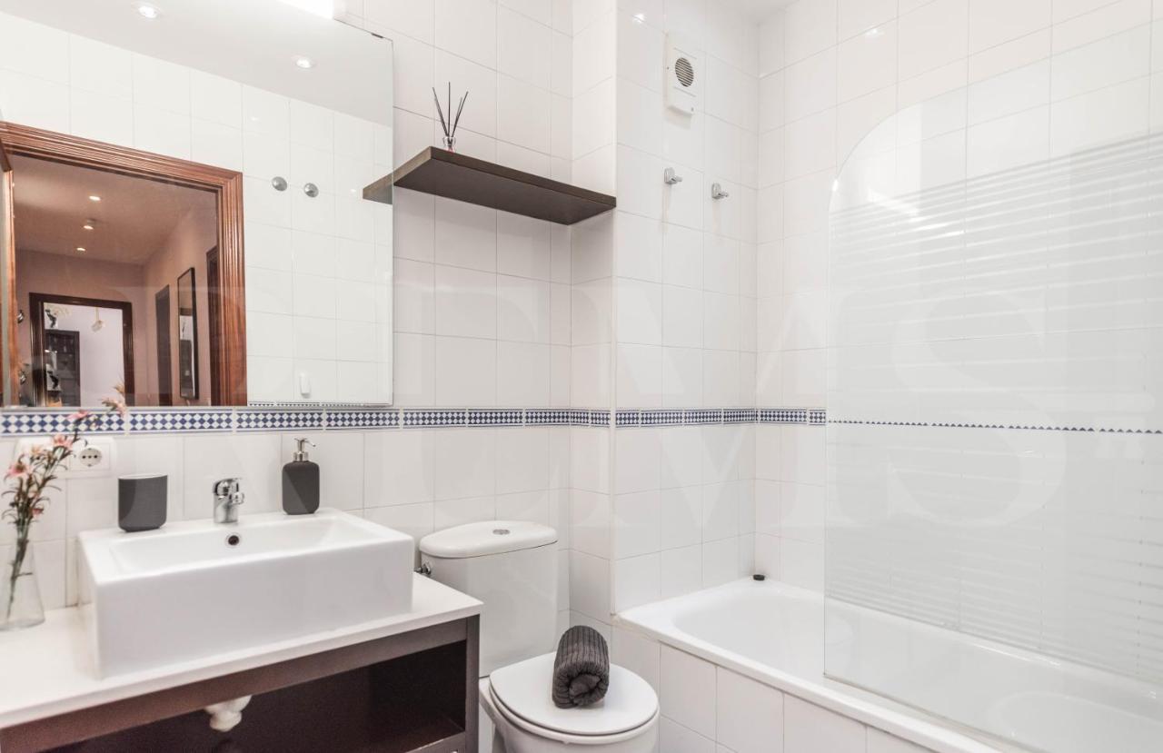 Inviting Apartment In The Heart Of Malaga By Rems Kültér fotó