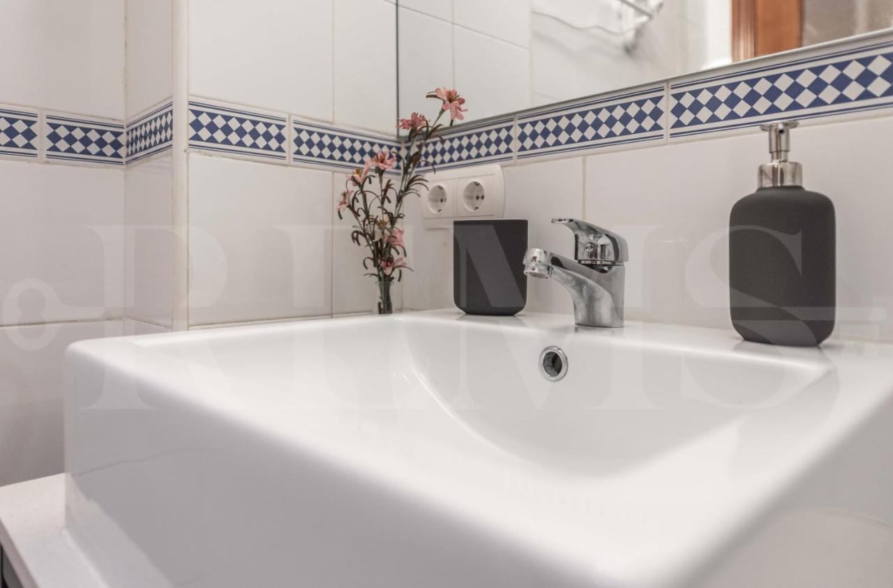 Inviting Apartment In The Heart Of Malaga By Rems Kültér fotó